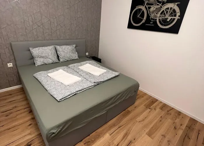 City Flat C
